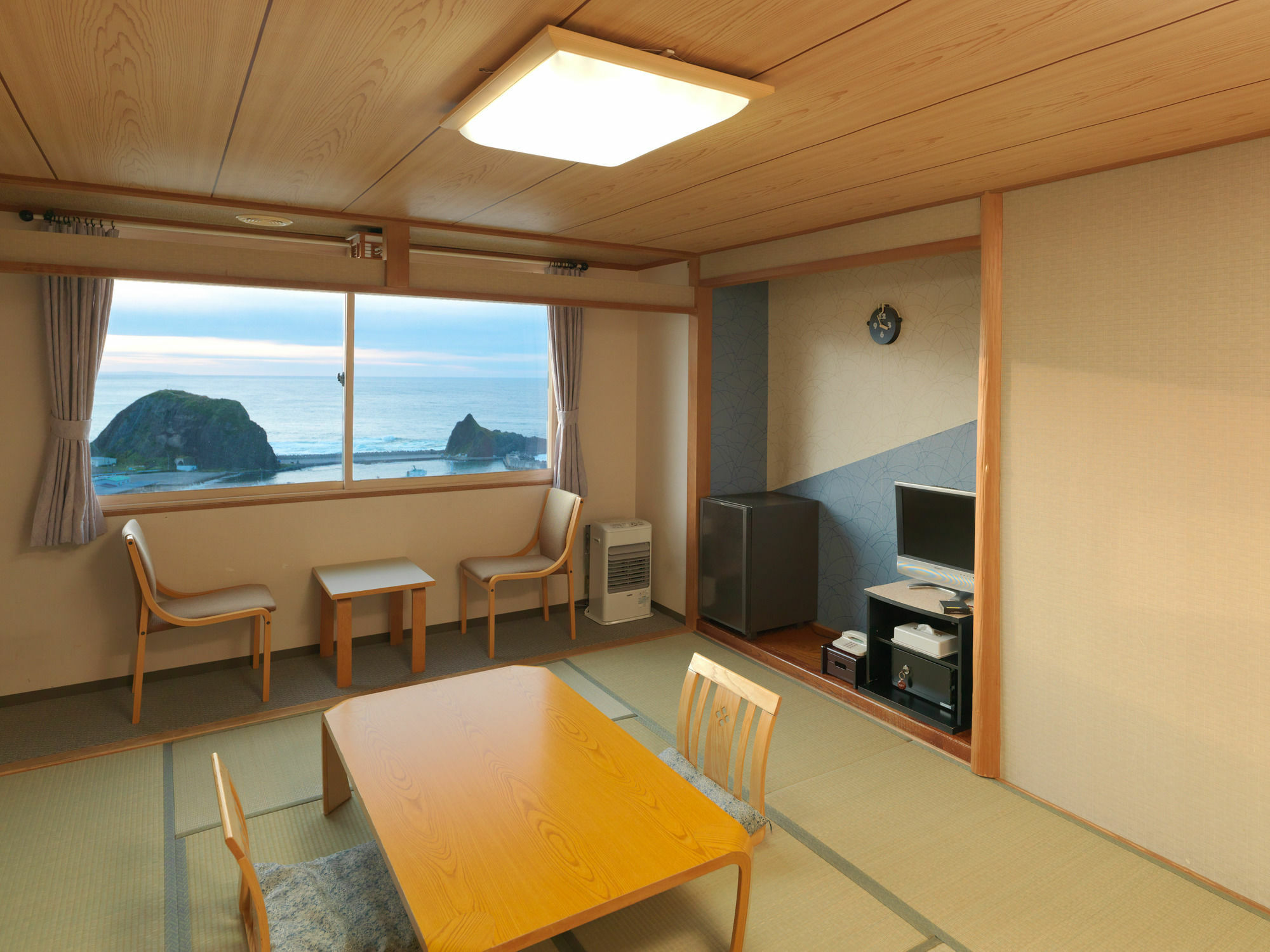 Shiretoko Yuhi No Ataruie Onsen Hostel Сяри Экстерьер фото